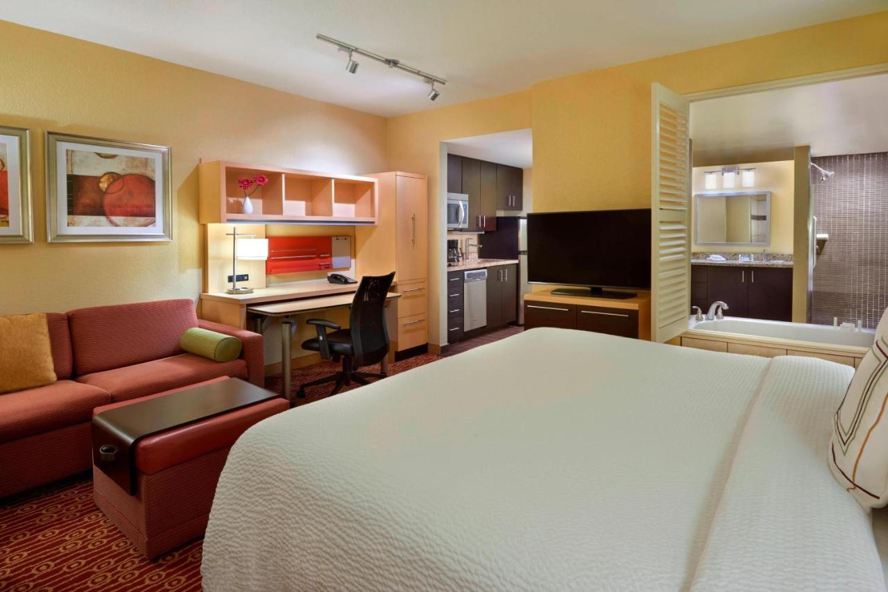 Towneplace Suites By Marriott Thunder Bay Exterior photo